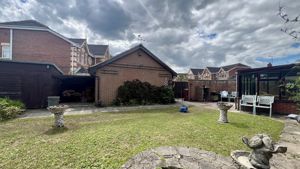 Photo 7- click for photo gallery